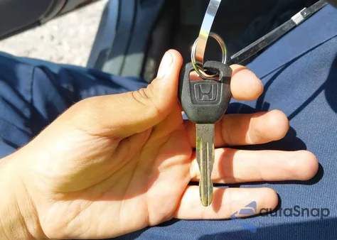 2001 Honda Accord 3.0 Ex z USA, uszkodzony, nr VIN 1HGCG16531A086287